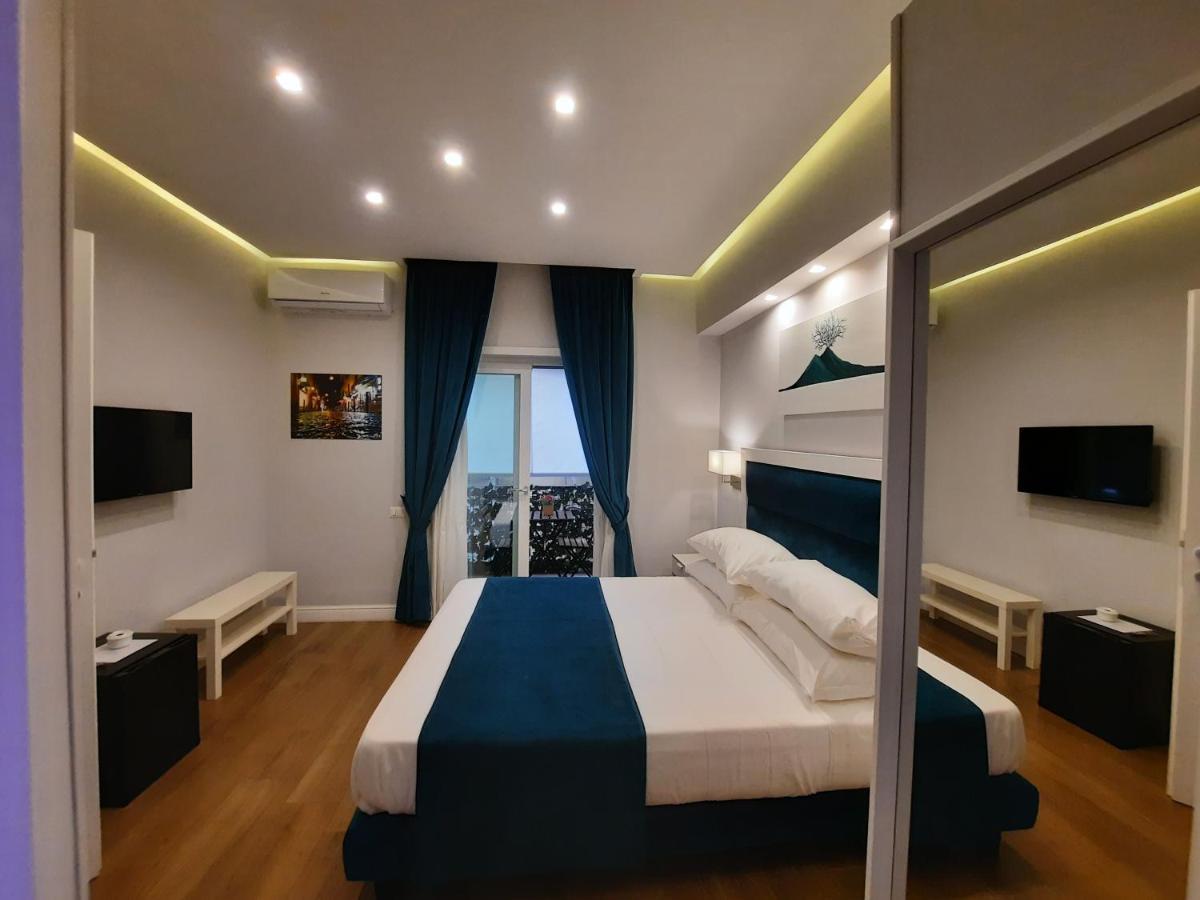 Gea Suite Napels Buitenkant foto